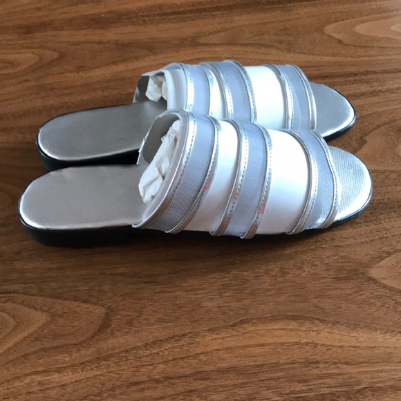 New slipper sandals size 8 - Picture 5 of 8